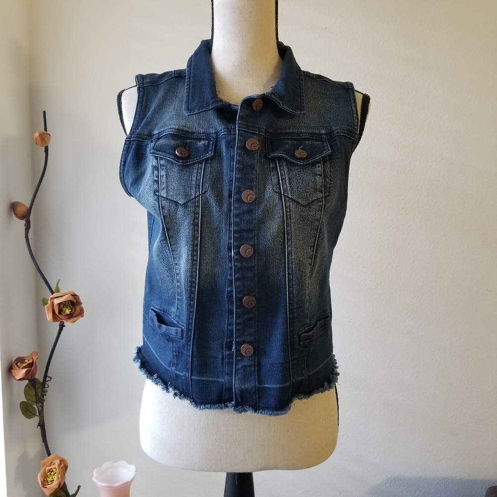 🧡2/$20 Cato denim jacket vest, M